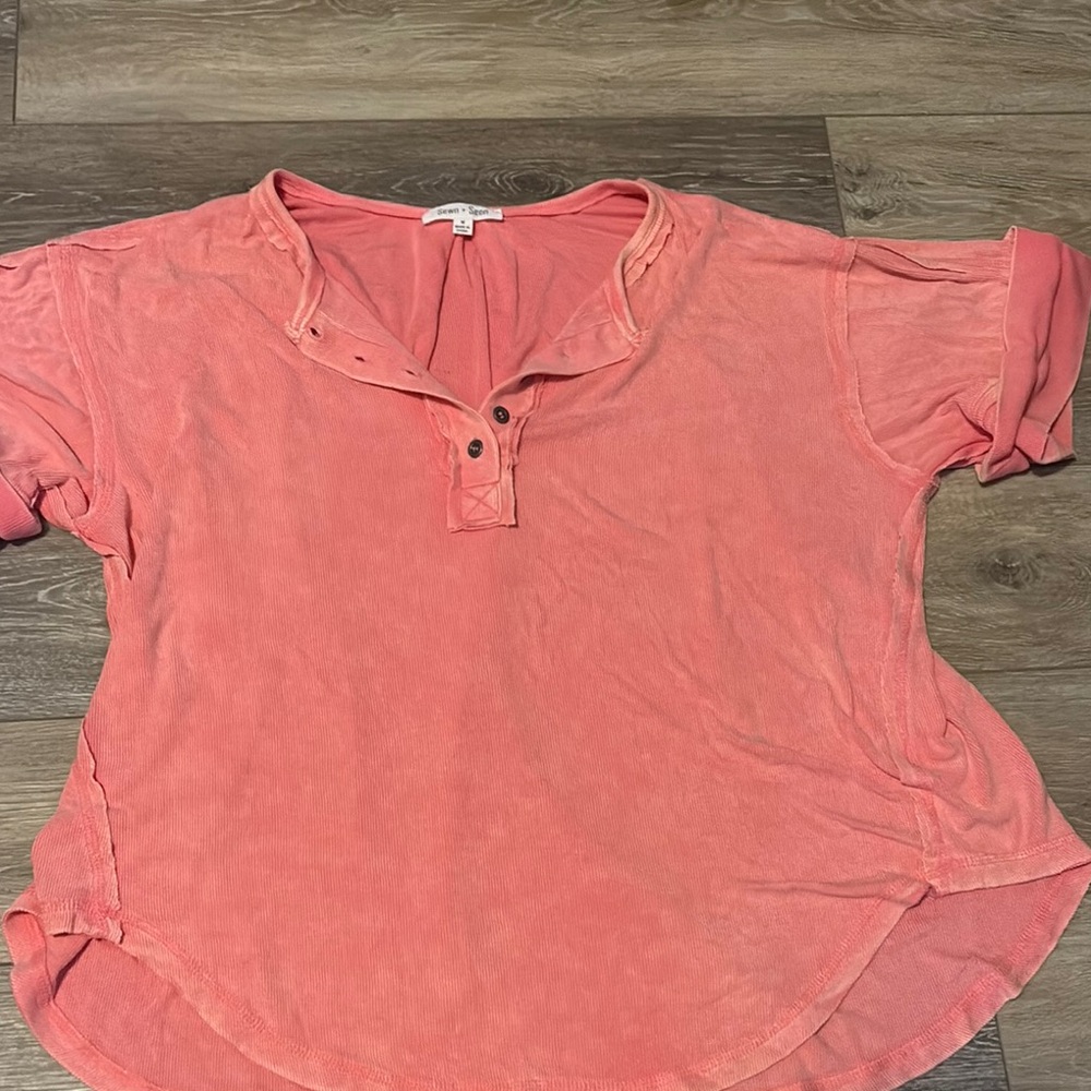 Women's Pink Button-Up Top